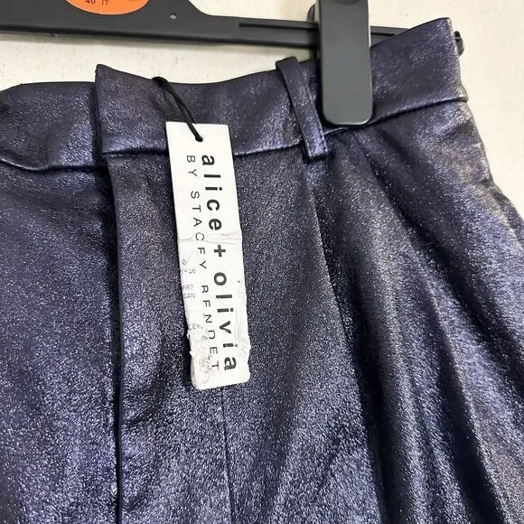 NEW $275 Alice & Oliva Conry Women Size 2 Pleated Faux Leather Shorts Party